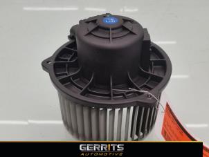 Gebruikte Chaufage Ventilatiemotor Hyundai Getz 1.1i 12V Prijs € 24,20 Margeregeling aangeboden door Gerrits Automotive BV