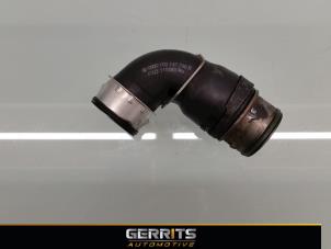 Gebruikte Intercooler Slang Volkswagen Golf V (1K1) 1.9 TDI Prijs € 21,98 Margeregeling aangeboden door Gerrits Automotive BV