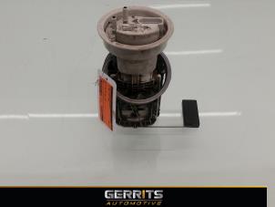 Gebruikte Tank element Pomp Volkswagen Golf V (1K1) 1.9 TDI Prijs € 27,50 Margeregeling aangeboden door Gerrits Automotive BV