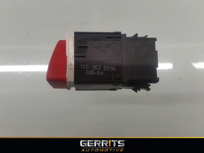 Paniekverlichtings Schakelaar van een Volkswagen Golf V (1K1) 1.9 TDI 2004