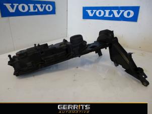 Gebruikte Kleppendeksel Volvo V60 I (FW/GW) 1.6 DRIVe Prijs € 29,99 Margeregeling aangeboden door Gerrits Automotive