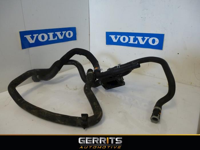 Gebruikte Thermostaathuis Volvo V60 I (FW/GW) 1.6 DRIVe Prijs € 24,99 Margeregeling aangeboden door Gerrits Automotive BV
