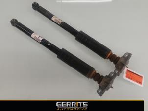 Gebruikte Schokdemper set Opel Corsa E 1.4 16V Prijs € 42,90 Margeregeling aangeboden door Gerrits Automotive BV