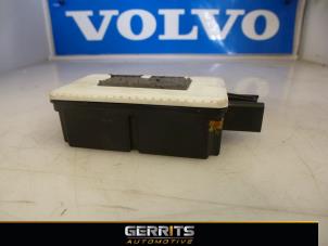 Gebruikte Afstands Bediening Set Volvo V70 (BW) Prijs € 19,99 Margeregeling aangeboden door Gerrits Automotive