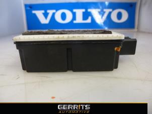 Gebruikte Afstands Bediening Set Volvo V70 (BW) Prijs € 19,99 Margeregeling aangeboden door Gerrits Automotive