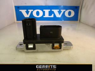 Gebruikte Gloeirelais Volvo V40 (MV) 2.0 D2 16V Prijs € 49,50 Margeregeling aangeboden door Gerrits Automotive