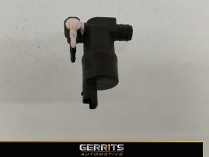 Gebruikte Ruitensproeierpomp voor Peugeot 208 I (CA/CC/CK/CL) 1.4 HDi Prijs € 19,99 Margeregeling aangeboden door Gerrits Automotive BV