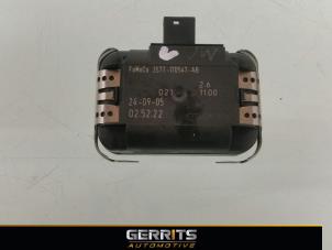 Gebruikte Sensor regen Ford Focus 2 1.6 16V Prijs € 21,98 Margeregeling aangeboden door Gerrits Automotive BV