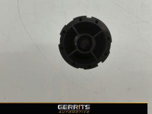 Gebruikte Speaker Ford Focus 2 1.6 16V Prijs € 21,98 Margeregeling aangeboden door Gerrits Automotive BV