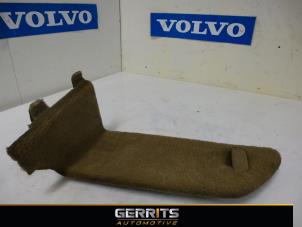 Gebruikte Kofferbakbekleding rechts Volvo V70 (SW) Prijs € 21,98 Margeregeling aangeboden door Gerrits Automotive