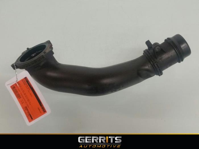 Gebruikte Intercooler Buis Mercedes Vito (639.6) 2.2 110 CDI 16V Euro 5 Prijs € 28,60 Margeregeling aangeboden door Gerrits Automotive BV