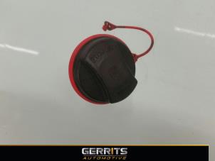 Gebruikte Tankdop Opel Corsa D 1.3 CDTi 16V ecoFLEX Prijs € 21,98 Margeregeling aangeboden door Gerrits Automotive BV