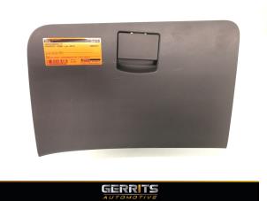 Gebruikte Dashboardkastje Chevrolet Spark 1.0 16V Bifuel Prijs € 24,99 Margeregeling aangeboden door Gerrits Automotive