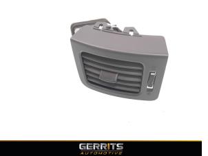 Gebruikte Luchtrooster Dashboard Hyundai H-300 2.5 CRDi Prijs € 21,98 Margeregeling aangeboden door Gerrits Automotive BV