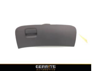 Gebruikte Dashboardkastje Hyundai H-300 2.5 CRDi Prijs € 33,00 Margeregeling aangeboden door Gerrits Automotive BV