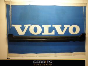Gebruikte Zijskirt links Volvo V70 (BW) 2.0 D3 20V Prijs € 107,80 Margeregeling aangeboden door Gerrits Automotive