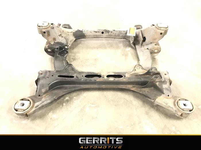 Gebruikte Subframe Volkswagen Touareg (7LA/7L6) 3.2 V6 24V Prijs € 186,06 Margeregeling aangeboden door Gerrits Automotive BV