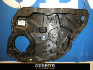 Gebruikte Raammechaniek 4Deurs rechts-achter Volvo V70 (BW) 2.0 D3 20V Prijs € 49,50 Margeregeling aangeboden door Gerrits Automotive BV