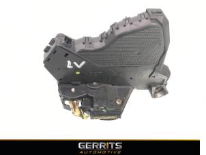 Gebruikte Deurslot Mechaniek 2Deurs links Toyota Corolla (E12) 1.4 16V VVT-i Prijs € 28,60 Margeregeling aangeboden door Gerrits Automotive BV