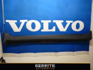 Gebruikte Sideskirt links Volvo XC90 I 2.9 T6 24V Prijs € 59,40 Margeregeling aangeboden door Gerrits Automotive