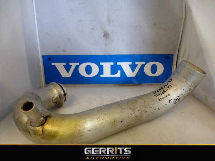 Gebruikte Intercooler Buis Volvo XC90 I 2.9 T6 24V Prijs € 24,99 Margeregeling aangeboden door Gerrits Automotive BV