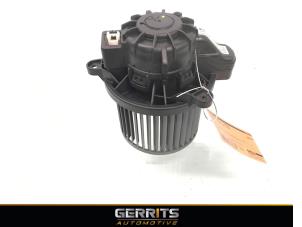 Gebruikte Chaufage Ventilatiemotor Hyundai i10 (B5) 1.0 12V Prijs € 33,00 Margeregeling aangeboden door Gerrits Automotive BV