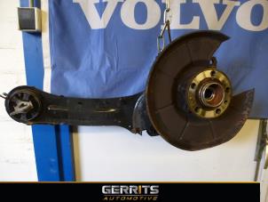 Gebruikte Asschenkel links-achter Volvo XC70 (BZ) 2.4 D5 20V AWD Prijs € 82,50 Margeregeling aangeboden door Gerrits Automotive BV