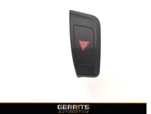Gebruikte Alarmlicht Schakelaar Audi A5 (8T3) 2.7 TDI V6 24V Prijs € 21,98 Margeregeling aangeboden door Gerrits Automotive BV