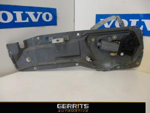Gebruikte Ruitmechaniek 4Deurs links-voor Volvo V70 (GW/LW/LZ) 2.4 20V 140 Prijs € 25,30 Margeregeling aangeboden door Gerrits Automotive