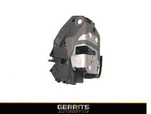 Gebruikte Deurslot Mechaniek 4Deurs rechts-achter Ford Fiesta 6 (JA8) 1.25 16V Prijs € 34,10 Margeregeling aangeboden door Gerrits Automotive BV