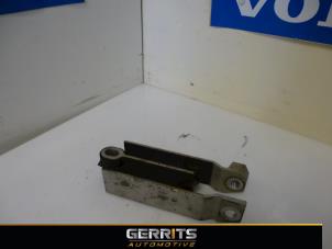 Gebruikte Motorsteun Volvo V60 I (FW/GW) 2.0 D4 16V Prijs € 25,30 Margeregeling aangeboden door Gerrits Automotive BV