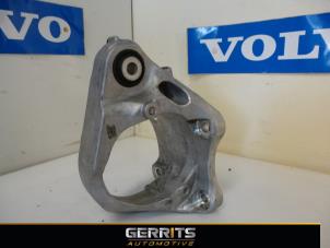 Gebruikte Steun (diversen) Volvo V60 I (FW/GW) 2.0 D4 16V Prijs € 31,90 Margeregeling aangeboden door Gerrits Automotive