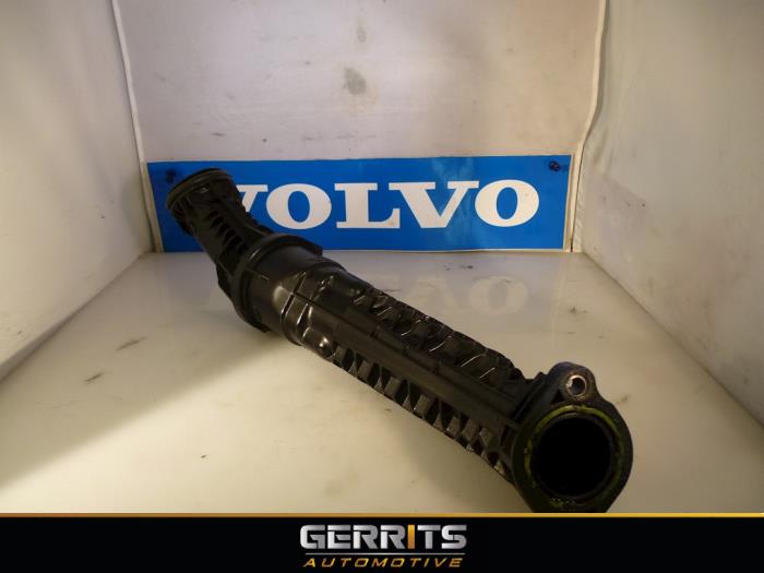 Gebruikte Turbo Pijp Volvo V60 I (FW/GW) 2.0 D4 16V Prijs € 24,99 Margeregeling aangeboden door Gerrits Automotive BV