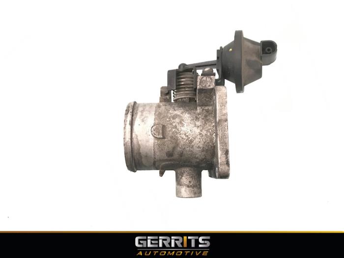 Gebruikte Gasklephuis Kia Rio II (DE) 1.5 CRDi VGT 16V Prijs € 30,80 Margeregeling aangeboden door Gerrits Automotive BV