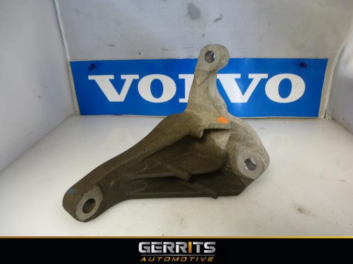 Gebruikte Motorrubber Volvo V50 (MW) 1.8 16V Prijs € 25,30 Margeregeling aangeboden door Gerrits Automotive BV