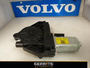 Gebruikte Motor electrisch raam Volvo V60 I (FW/GW) 2.0 D4 16V Prijs € 21,98 Margeregeling aangeboden door Gerrits Automotive