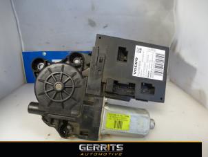 Gebruikte Centrale Deurvergrendelings Module Volvo V50 (MW) 2.0 16V Prijs € 34,99 Margeregeling aangeboden door Gerrits Automotive BV