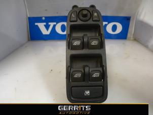 Gebruikte Ruit schakelaar elektrisch Volvo S40 (MS) 2.0 16V Prijs € 24,99 Margeregeling aangeboden door Gerrits Automotive