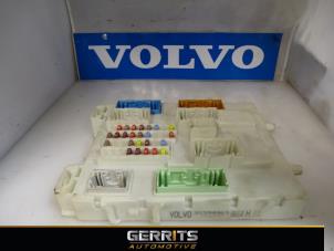 Gebruikte Central electronic module Volvo V40 (MV) 2.0 D2 16V Prijs € 64,90 Margeregeling aangeboden door Gerrits Automotive