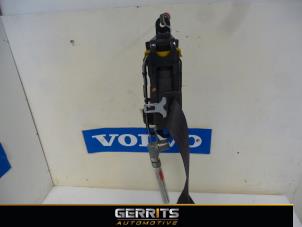 Gebruikte Veiligheidsgordel rechts-voor Volvo V70 (GW/LW/LZ) 2.5 T Turbo 20V Prijs € 38,50 Margeregeling aangeboden door Gerrits Automotive BV