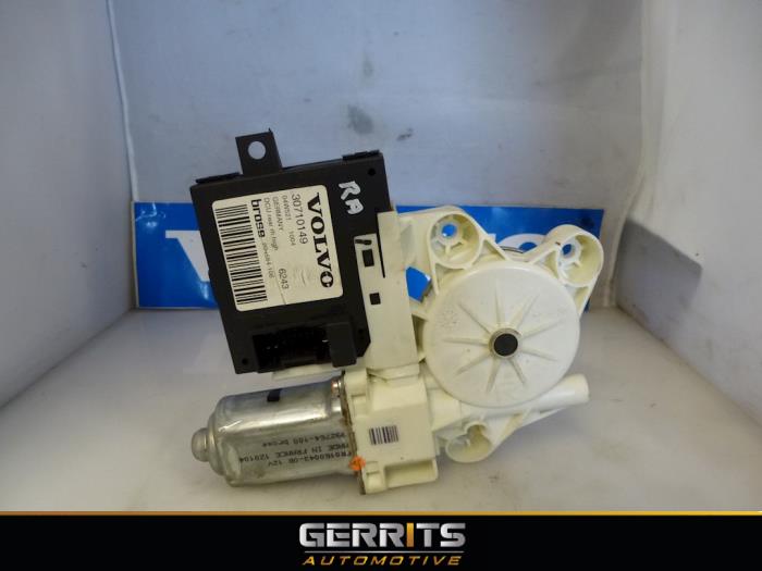Gebruikte Module Centrale Deurvergrendeling Volvo V50 (MW) 2.0 D 16V Prijs € 31,90 Margeregeling aangeboden door Gerrits Automotive BV