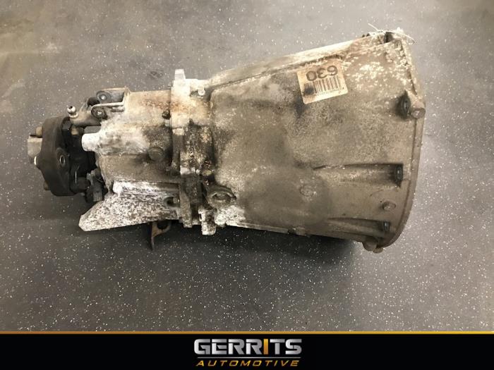 Versnellingsbak van een Mercedes-Benz C Sportcoupé (C203) 2.0 C-200K 16V 2001