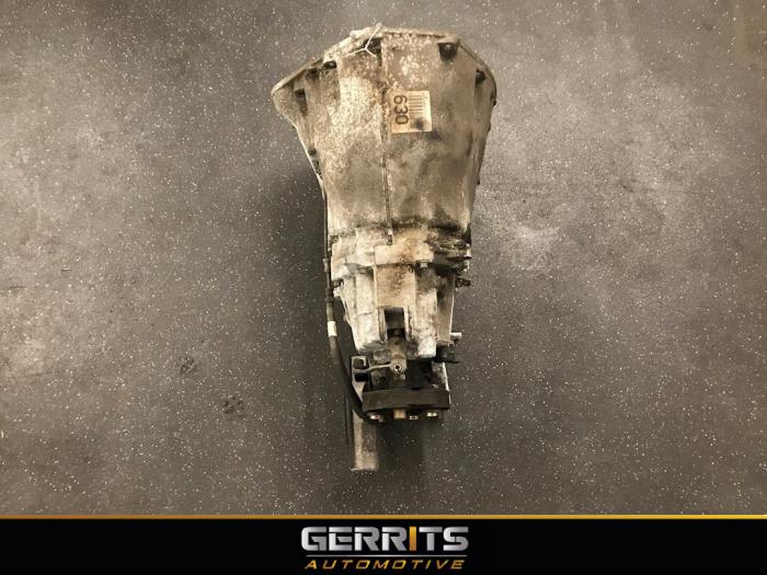 Versnellingsbak van een Mercedes-Benz C Sportcoupé (C203) 2.0 C-200K 16V 2001