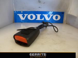 Gebruikte Veiligheidsgordel Insteek links-voor Volvo V70 (BW) 2.0 D 16V Prijs € 21,98 Margeregeling aangeboden door Gerrits Automotive