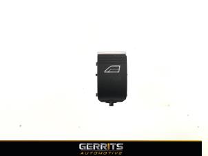 Gebruikte Ruit schakelaar elektrisch Ford Focus 3 Wagon 1.5 TDCi Prijs € 19,99 Margeregeling aangeboden door Gerrits Automotive BV