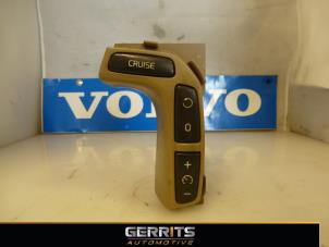 Gebruikte Tempomaat Bediening Volvo V70 (SW) 2.4 D5 20V Prijs € 21,98 Margeregeling aangeboden door Gerrits Automotive
