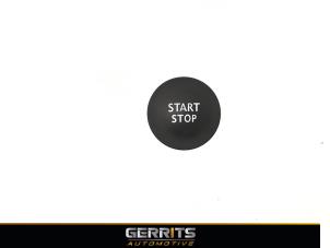 Gebruikte Start/Stop schakelaar Renault Zoé (AG) R90 Prijs € 19,99 Margeregeling aangeboden door Gerrits Automotive