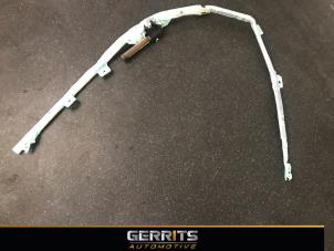 Gebruikte Airbag hemel links Volkswagen Passat Variant (3C5) 2.0 TDI 16V 140 Prijs € 72,60 Margeregeling aangeboden door Gerrits Automotive BV