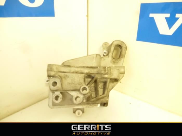 Gebruikte Motorrubber Volvo V40 (MV) 1.6 T4 GTDi 16V Prijs € 21,98 Margeregeling aangeboden door Gerrits Automotive BV