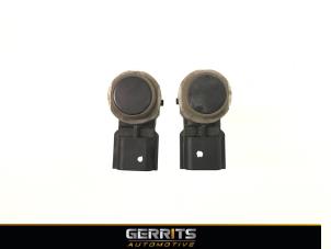 Gebruikte PDC Sensor Renault Megane III Grandtour (KZ) 1.5 dCi 110 Prijs € 21,98 Margeregeling aangeboden door Gerrits Automotive BV